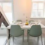 Apartment New Scheveningen Family 180d Modern Floor Den Haag